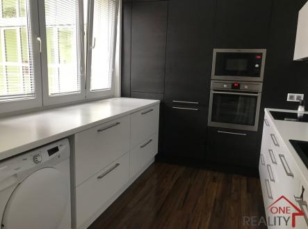 A076126C-B5D9-43E5-AC60-39E93A699A01_1_105_c | Pronájem bytu, 4+kk, 85 m²