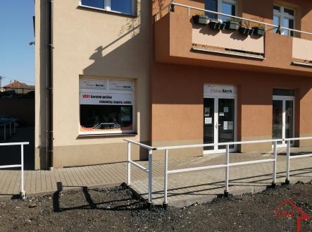 E7FDF341-1F44-4734-86B4-63B5D4513080 | Pronájem - obchodní prostor, 56 m²