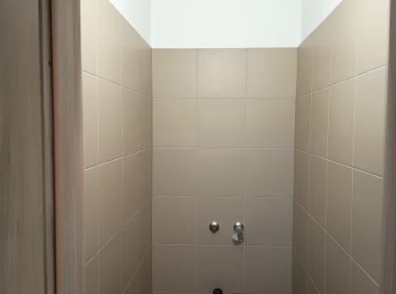 PHOTO-2026-01-08-08-00-08-1 | Pronájem - obchodní prostor, 56 m²