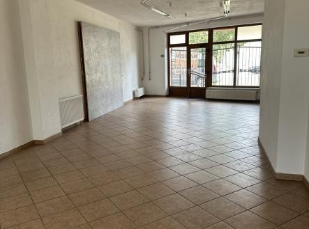 IMG_6181 | Pronájem - obchodní prostor, 90 m²