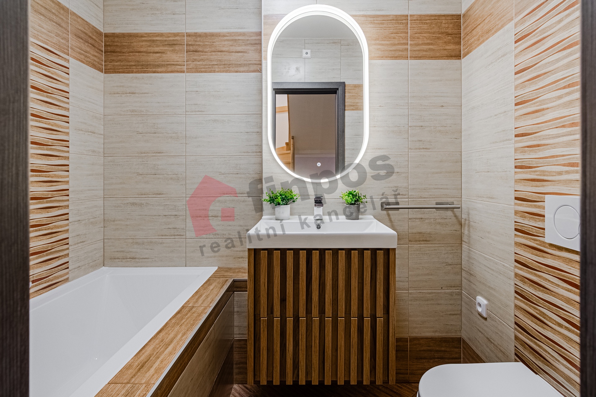 Prodej RD 4+1/4Lodžie+garaž 149m2, pozemek 408m2, Býkev u Mělníka