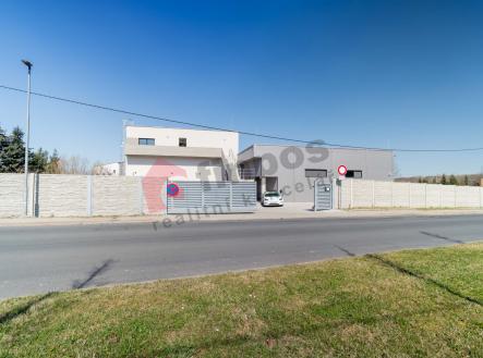 Prodej - komerční objekt, průmyslový areál, 850 m²