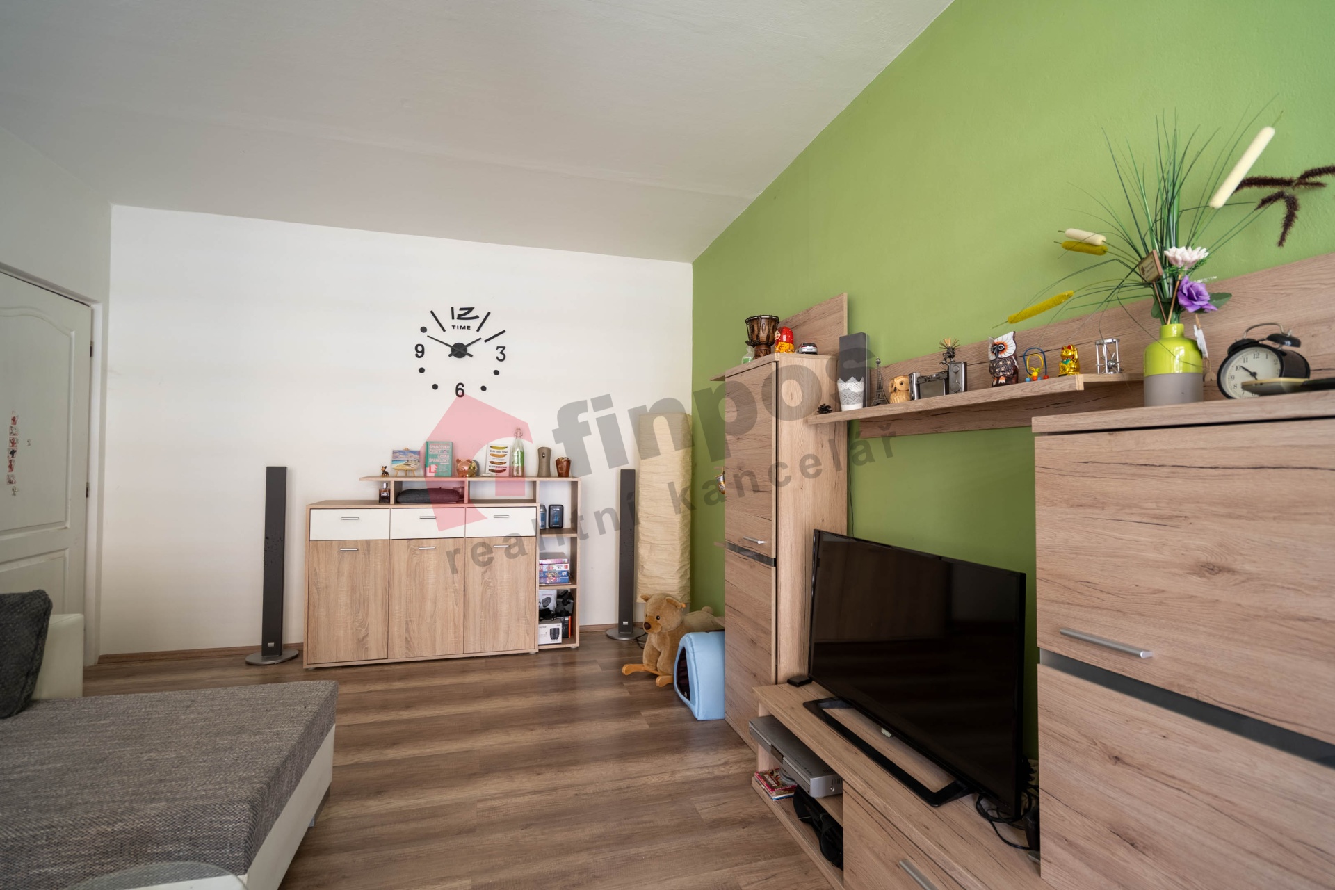 Pronájem prostorného bytu 2+1+L v Třemošné