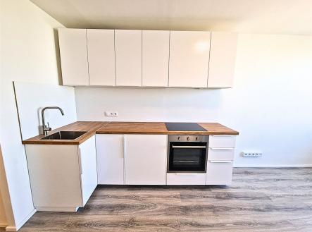 . | Pronájem bytu, 1+kk, 25 m²