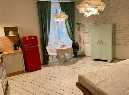 . | Pronájem bytu, 1+kk, 33 m²