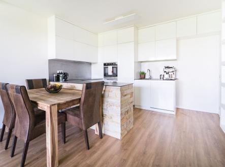 Prodej bytu, 3+kk, 82 m²