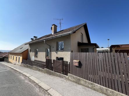 Prodej - dům/vila, 180 m²