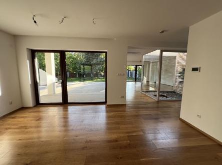 Prodej - dům/vila, 235 m²