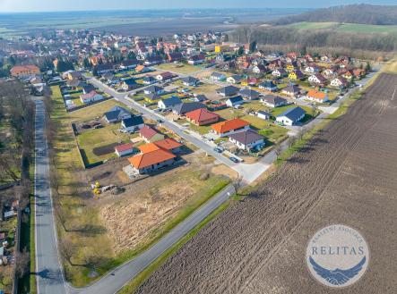 fotografie nemovitosti č. 1 | Prodej - pozemek pro bydlení, 1 489 m²