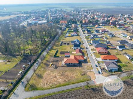 fotografie nemovitosti č. 2 | Prodej - pozemek pro bydlení, 1 489 m²