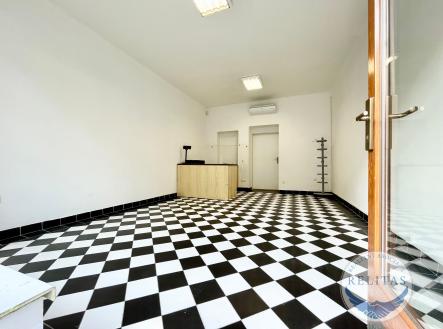 fotografie nemovitosti č. 1 | Pronájem - obchodní prostor, 35 m²