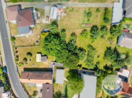 fotografie nemovitosti č. 1 | Prodej - pozemek pro bydlení, 2 069 m²