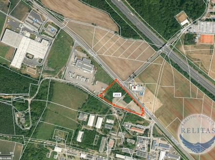 fotografie nemovitosti č. 2 | Prodej - pozemek pro komerční výstavbu, 10 735 m²