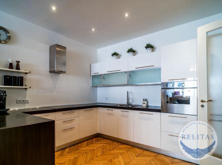 fotografie nemovitosti č. 3 | Pronájem bytu, 4+kk, 142 m²