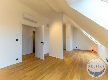 fotografie nemovitosti č. 4 | Pronájem bytu, 2+kk, 73 m²