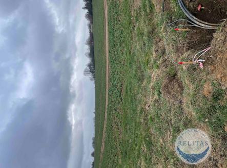 fotografie nemovitosti č. 4 | Prodej - pozemek pro bydlení, 1 300 m²