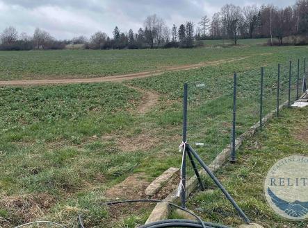 fotografie nemovitosti č. 3 | Prodej - pozemek pro bydlení, 1 300 m²
