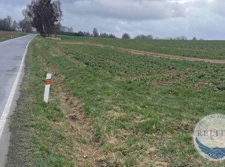 fotografie nemovitosti č. 4 | Prodej - pozemek pro bydlení, 1 300 m²