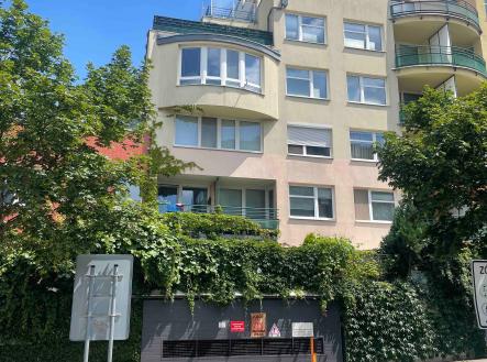 fotografie nemovitosti č. 1 | Prodej bytu, 4+kk, 159 m²