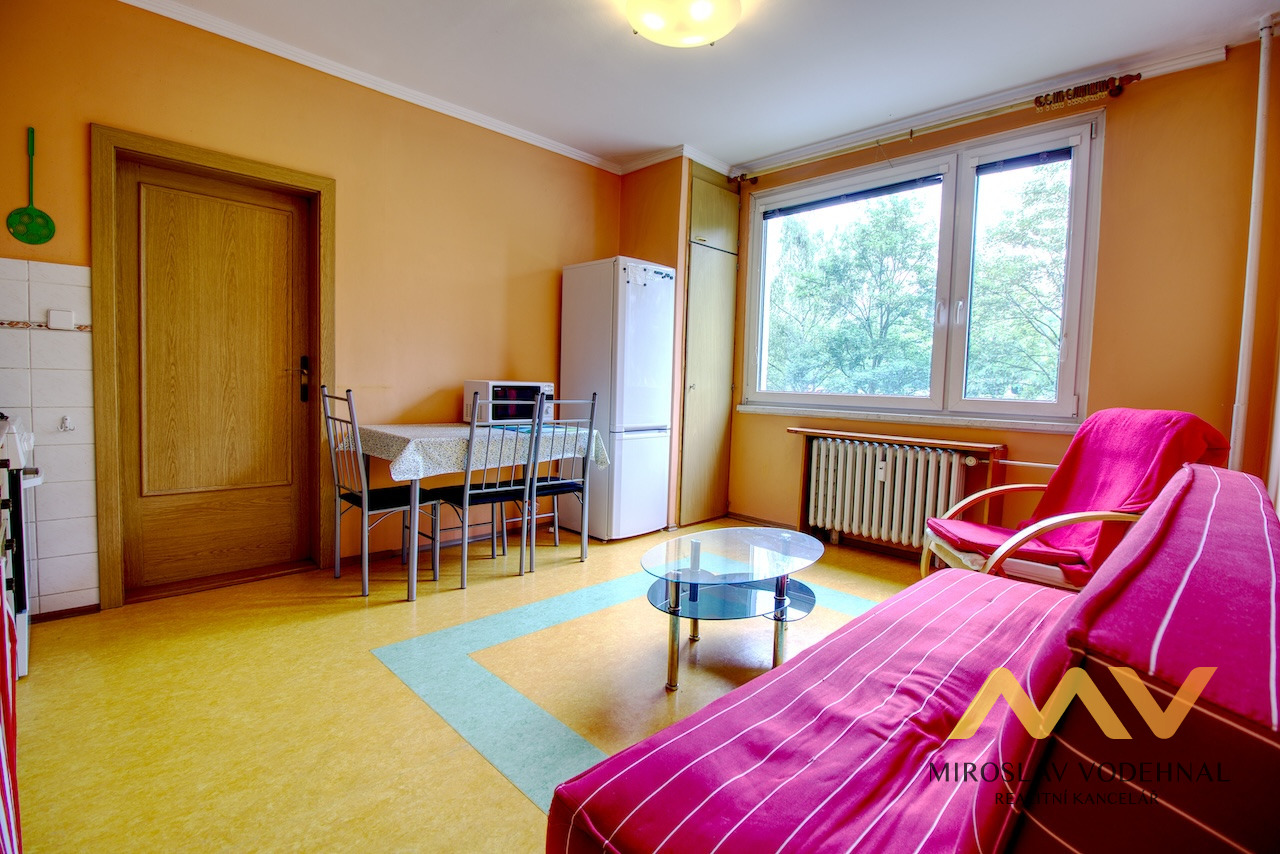 Prodej bytu 3+1, 97 m2 se dvěma lodžiemi, Hradec Králové - třída Edvarda Beneše.
