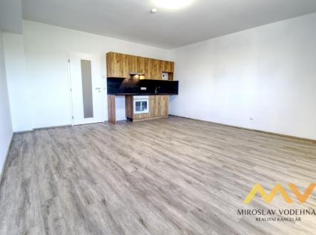 Pronájem bytu, 3+kk, 84 m²