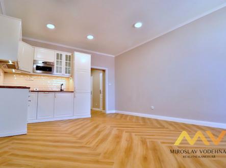 Pronájem bytu, 2+kk, 54 m²