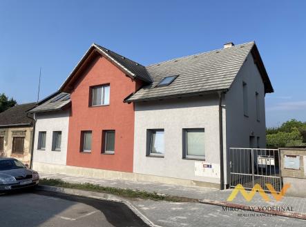 Pronájem bytu, 4+kk, 84 m²