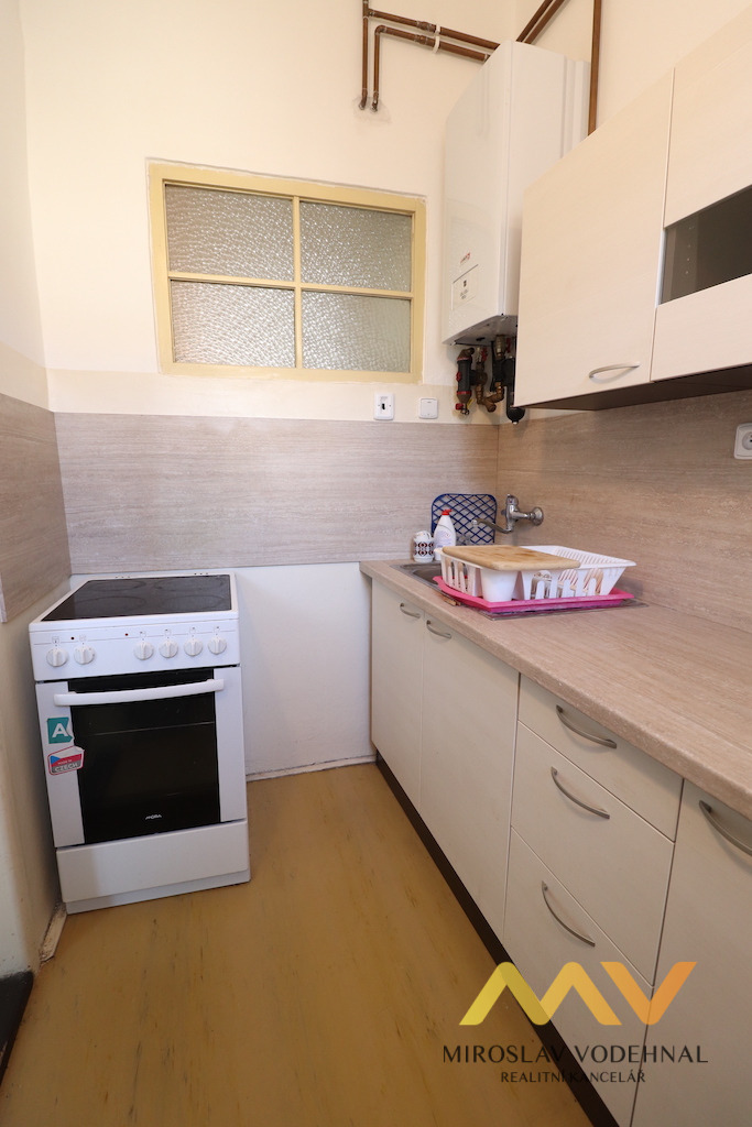 Pronájem bytu 2+1, 72 m2/lodžie, Hradec Králové - ul. Střelecká.