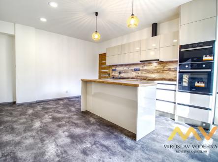 Pronájem bytu, 2+kk, 56 m²