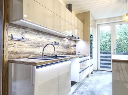 Pronájem bytu, 2+kk, 56 m²