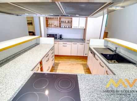 Pronájem bytu, 2+kk, 98 m²