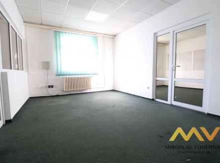 Pronájem - kanceláře, 35 m²