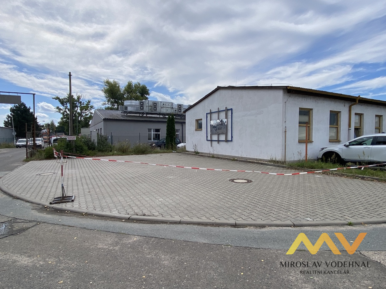 Pronájem venkovní plochy, 180 m², Hradec Králové- Slezské Předměstí. 