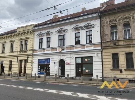 Pronájem - kanceláře, 259 m²