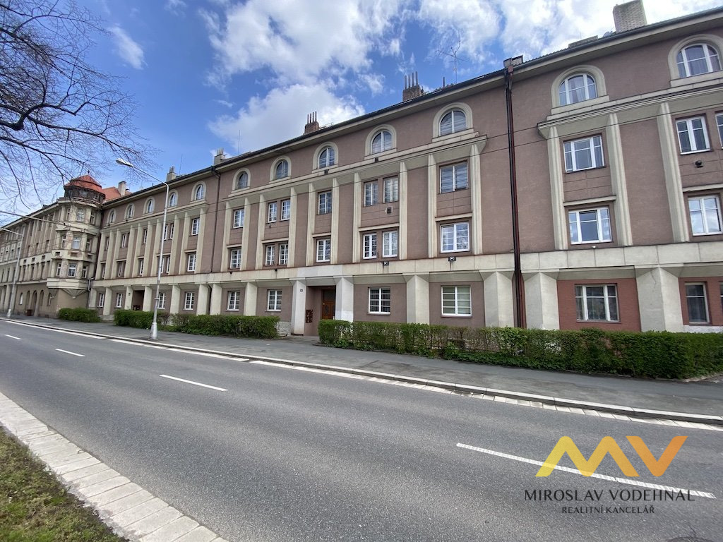 Pronájem bytu 2+1, 62 m2, Hradec Králové - ul. Střelecká.