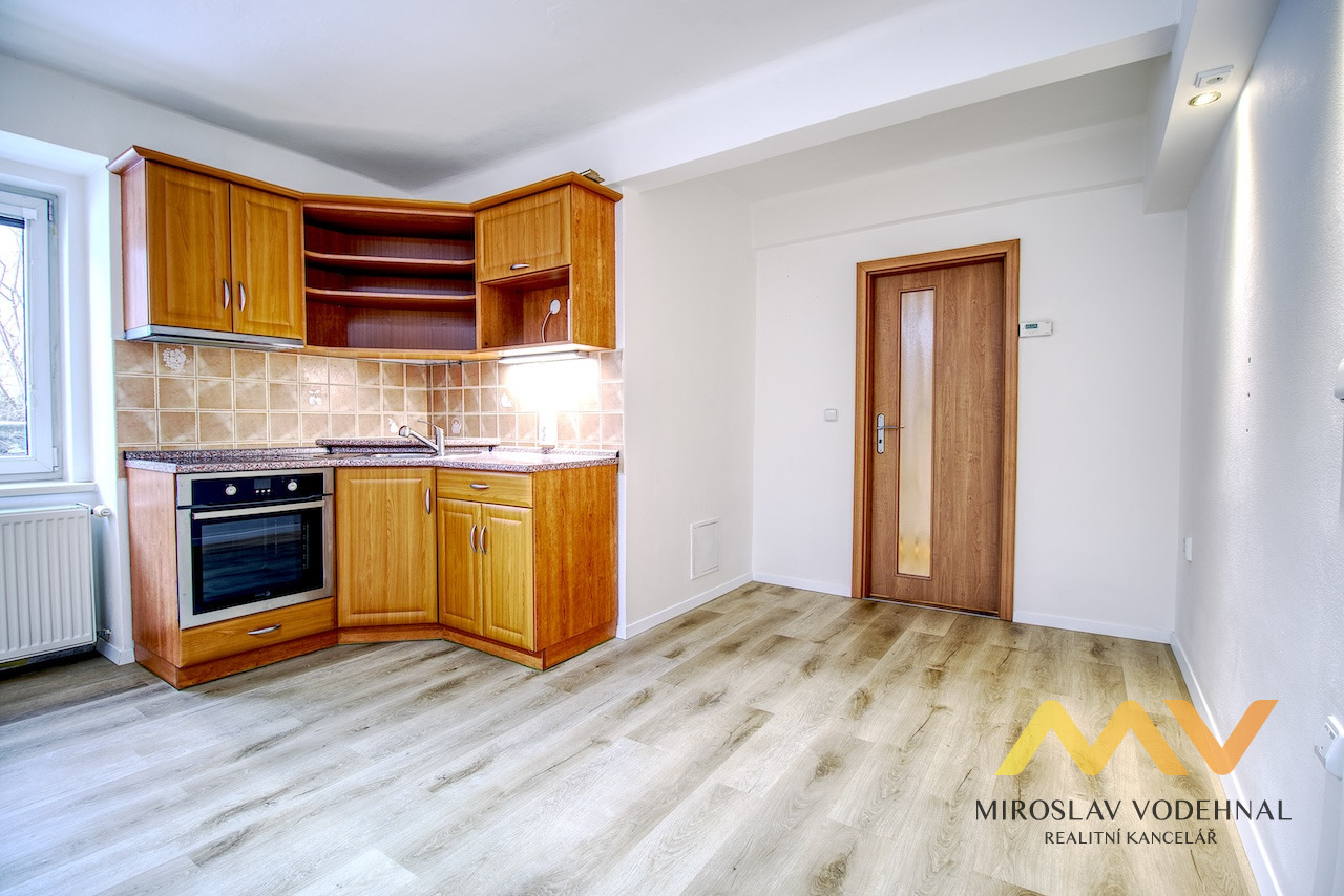 Stylový byt 2+kk v centru Hradce Králové - ul. Střelecká.