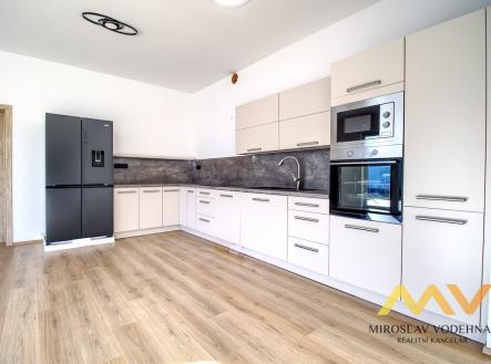 Pronájem - dům/vila, 121 m²