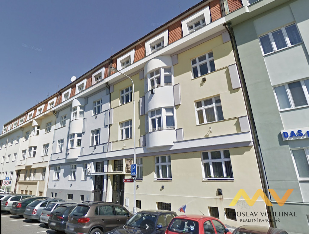 Pronájem bytu 2+kk, 55 m², Hradec Králové – ul. Nerudova.