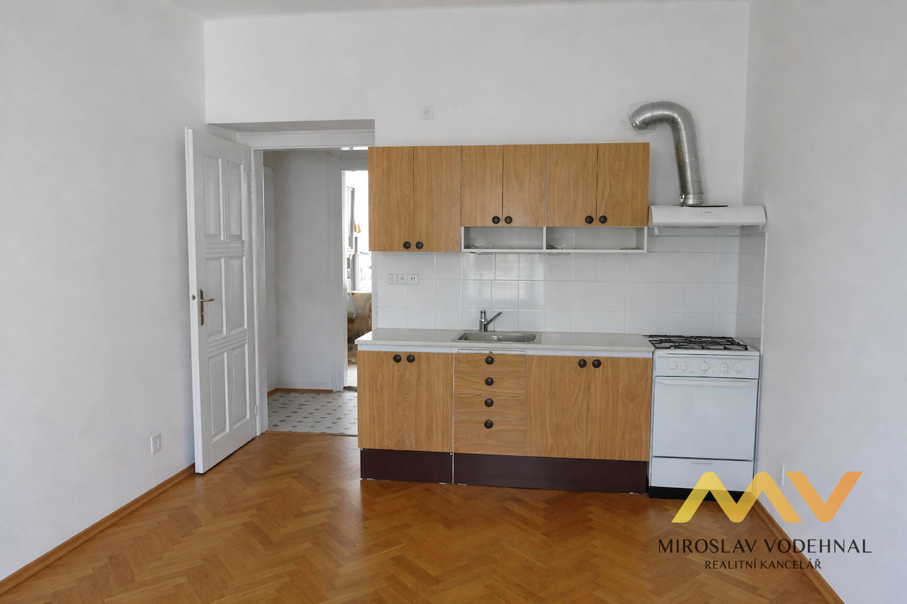 Pronájem bytu 2+kk, 55 m², Hradec Králové – ul. Nerudova.
