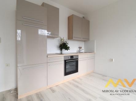 Pronájem bytu, 1+kk, 33 m²