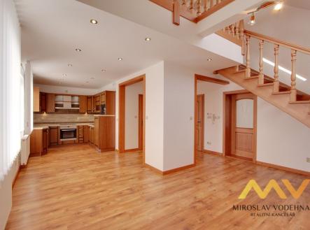 Pronájem bytu, 4+kk, 115 m²