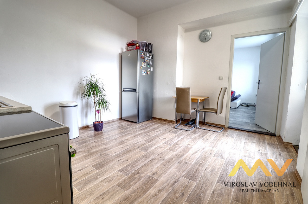 Pronájem bytu 2+1, 79 m2/B + garáž, Hradec Králové - ul. Pospíšilova.