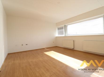 Pronájem bytu, 1+kk, 35 m²