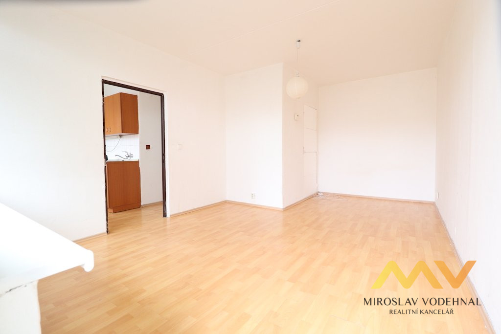 Pronájem bytu 1+1, 40 m2 + lodžie, Hradec Králové – ul. Na Zahrádkách.