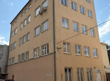 Pronájem - kanceláře, 62 m²