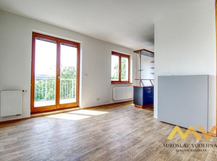 Pronájem bytu, 1+kk, 32 m²