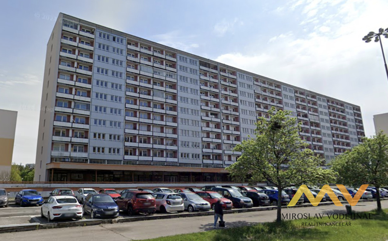 Pronájem rekonstruovaného bytu 2+kk, 42 m², Hradec Králové – třída Edvarda Beneše.