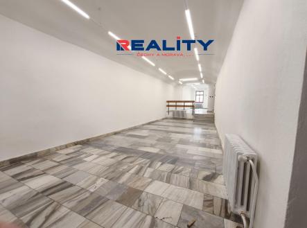 Pronájem - obchodní prostor