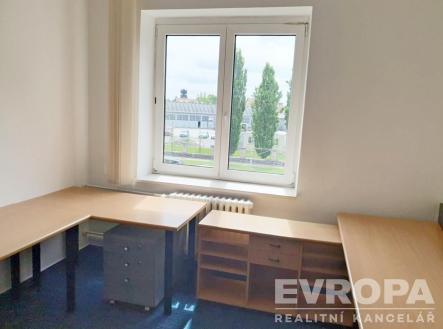 . | Pronájem - kanceláře, 27 m²