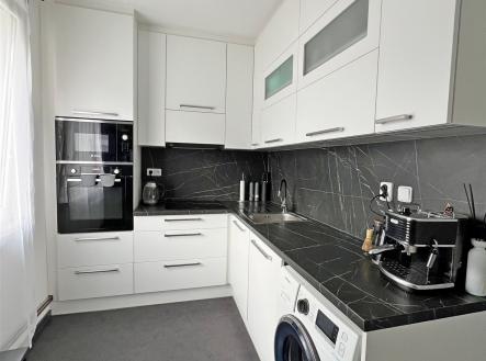 . | Pronájem bytu, 2+1, 53 m²